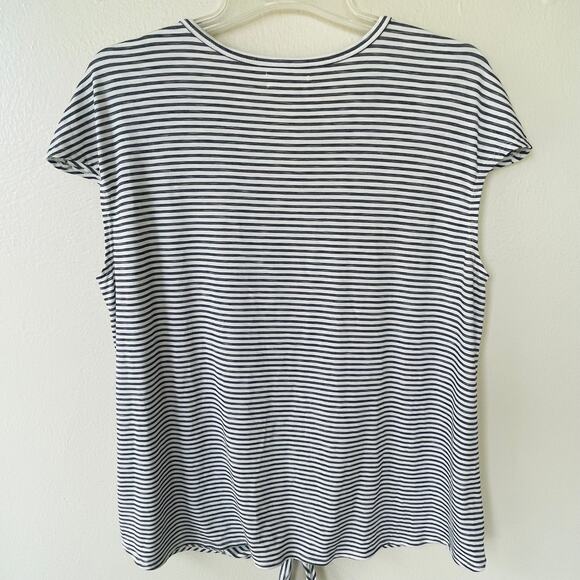 Max Studio Size 2X striped Knit top blue white - Picture 7 of 9